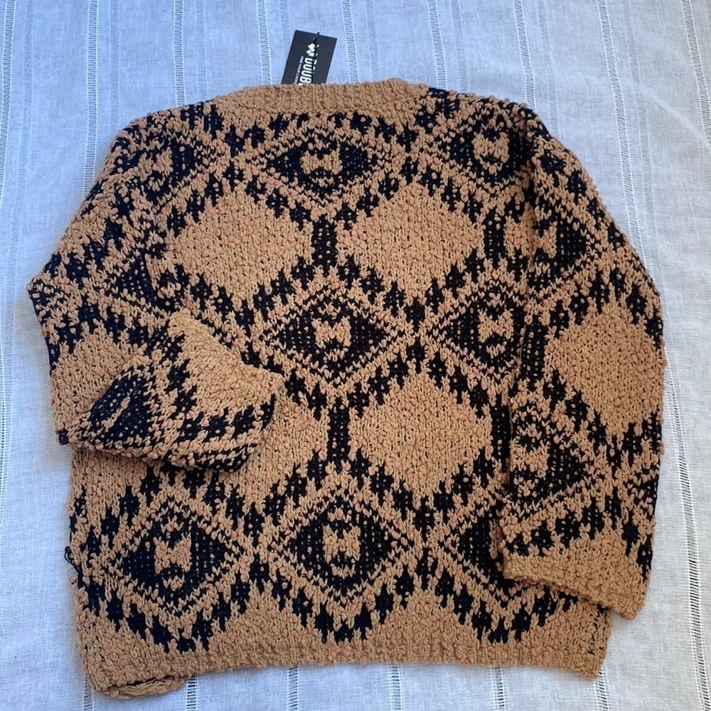 Doublju NWT distressed and oversized v-neck sweater. - Picture 9 of 11